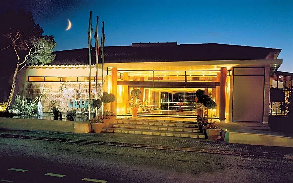 Illot Park & Spa カラ・ラトハダ