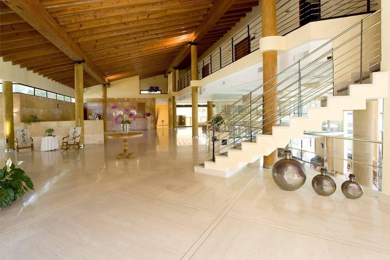 Illot Park & Spa كالا راتخاذا 4*,