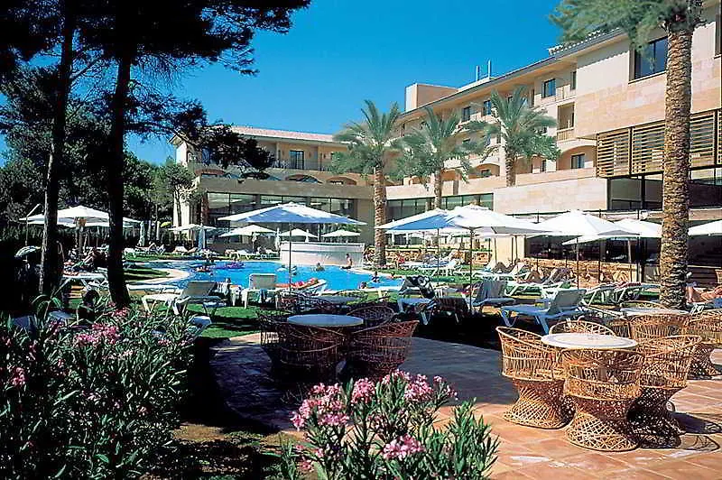Illot Park & Spa كالا راتخاذا