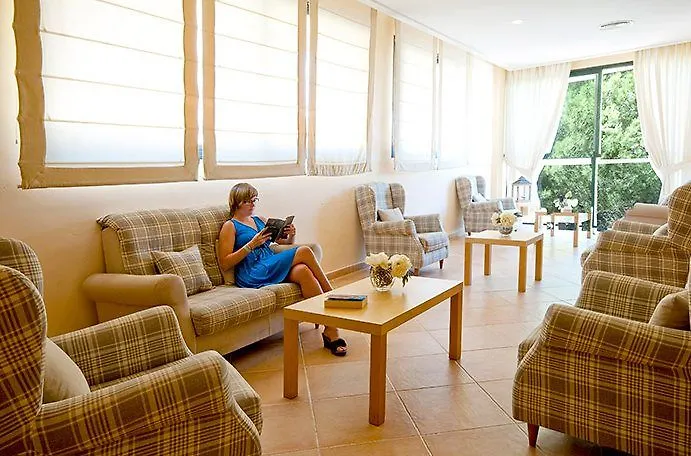 Illot Park & Spa كالا راتخاذا 4*,