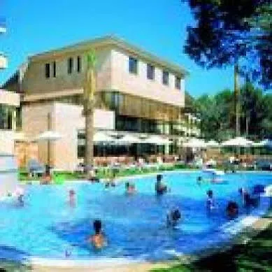 Illot Park & Spa كالا راتخاذا فندق
